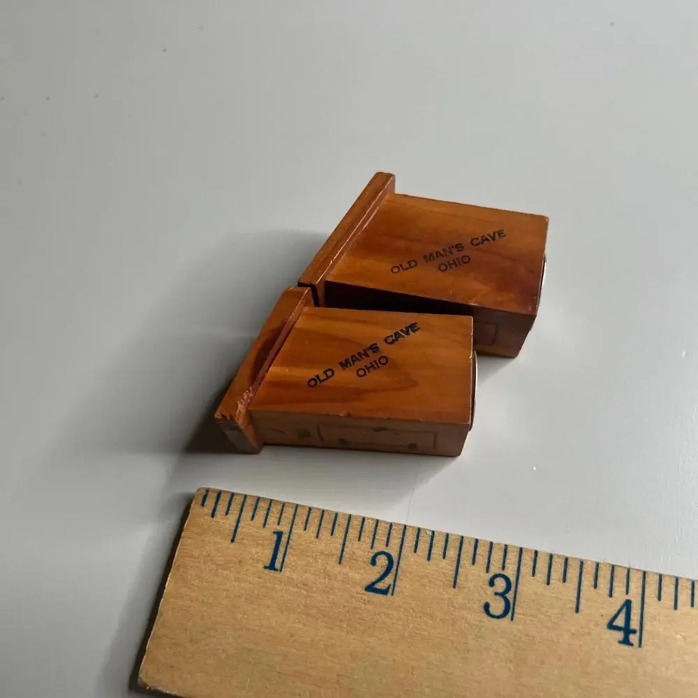 Vintage Wooden‎ Outhouse “Ma” & “Pa” Salt and Pepper Shakers Old Man’s Cave Ohio
